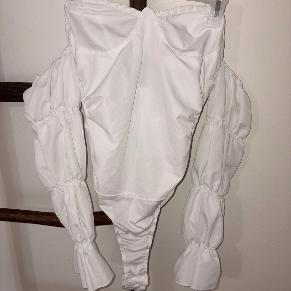 PrettyLittleThing White Off-Shoulder Top
